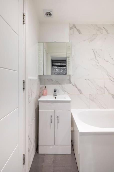 Beautiful Brighton Apartment, 5Min Walk To Beach 外观 照片